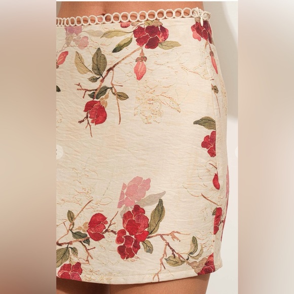 Pretty garbage vintage rose print mini skirt - Picture 5 of 5